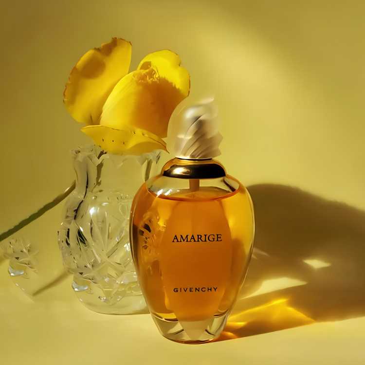 Givenchy  Amarige Eau De Toilette 2