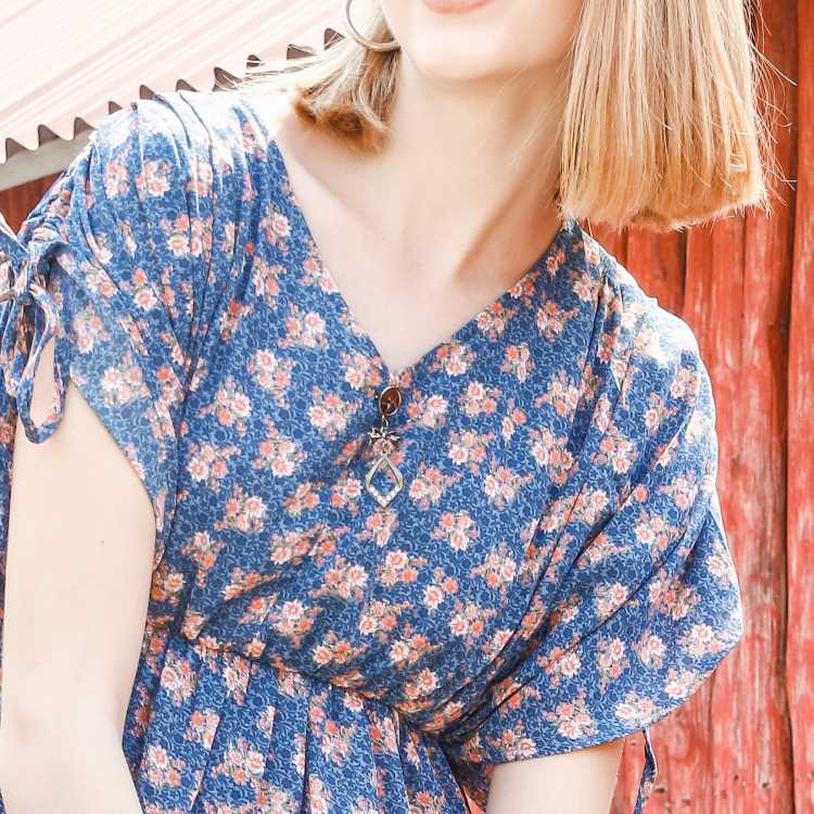 Women's Short Tops 3