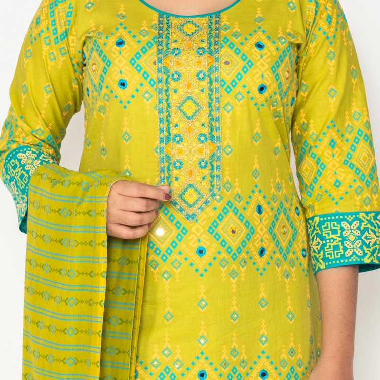 Exclusive Salwar Suit 3