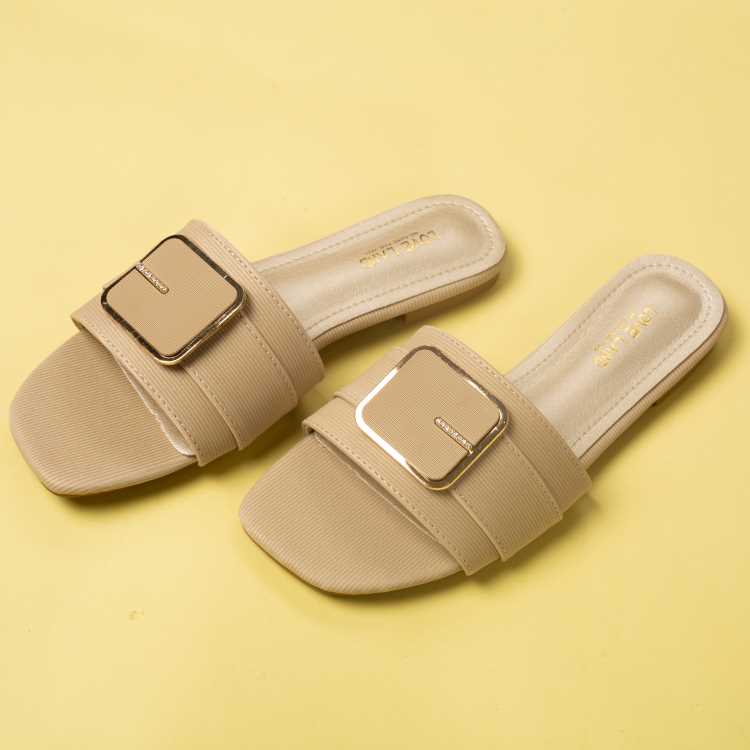 Slip-On Flat Sandal For Women 1