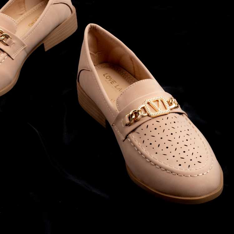 Slip-On Closed Shoe For Women 3