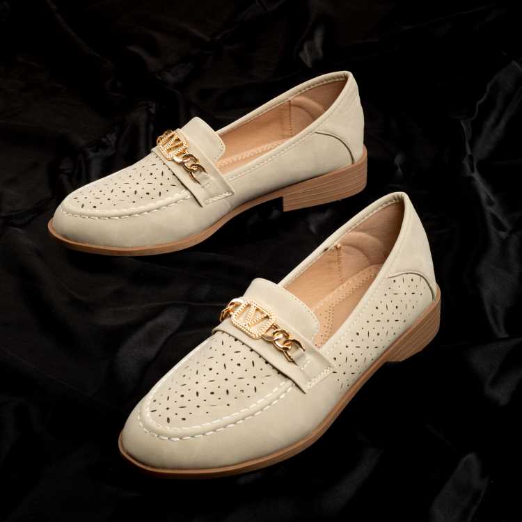 Slip-On Closed Shoe For Women 1